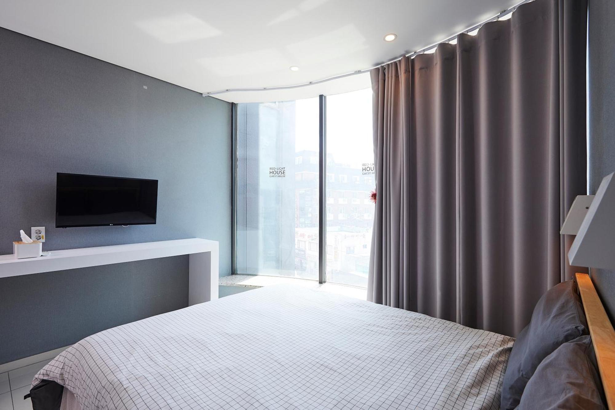 Red-Lighthouse Guest House Sokcho Habitación foto
