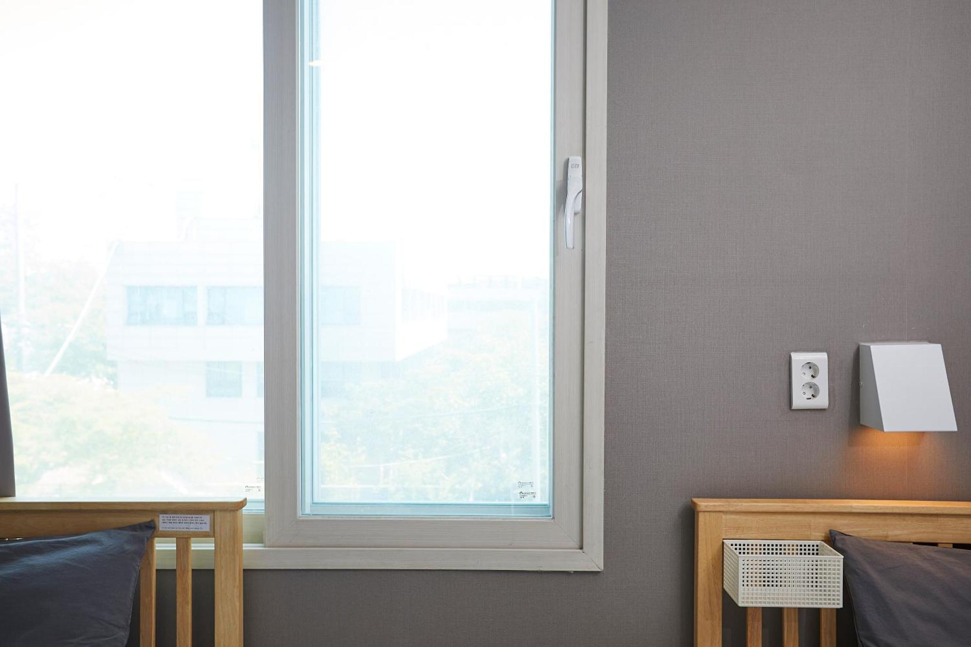 Red-Lighthouse Guest House Sokcho Habitación foto