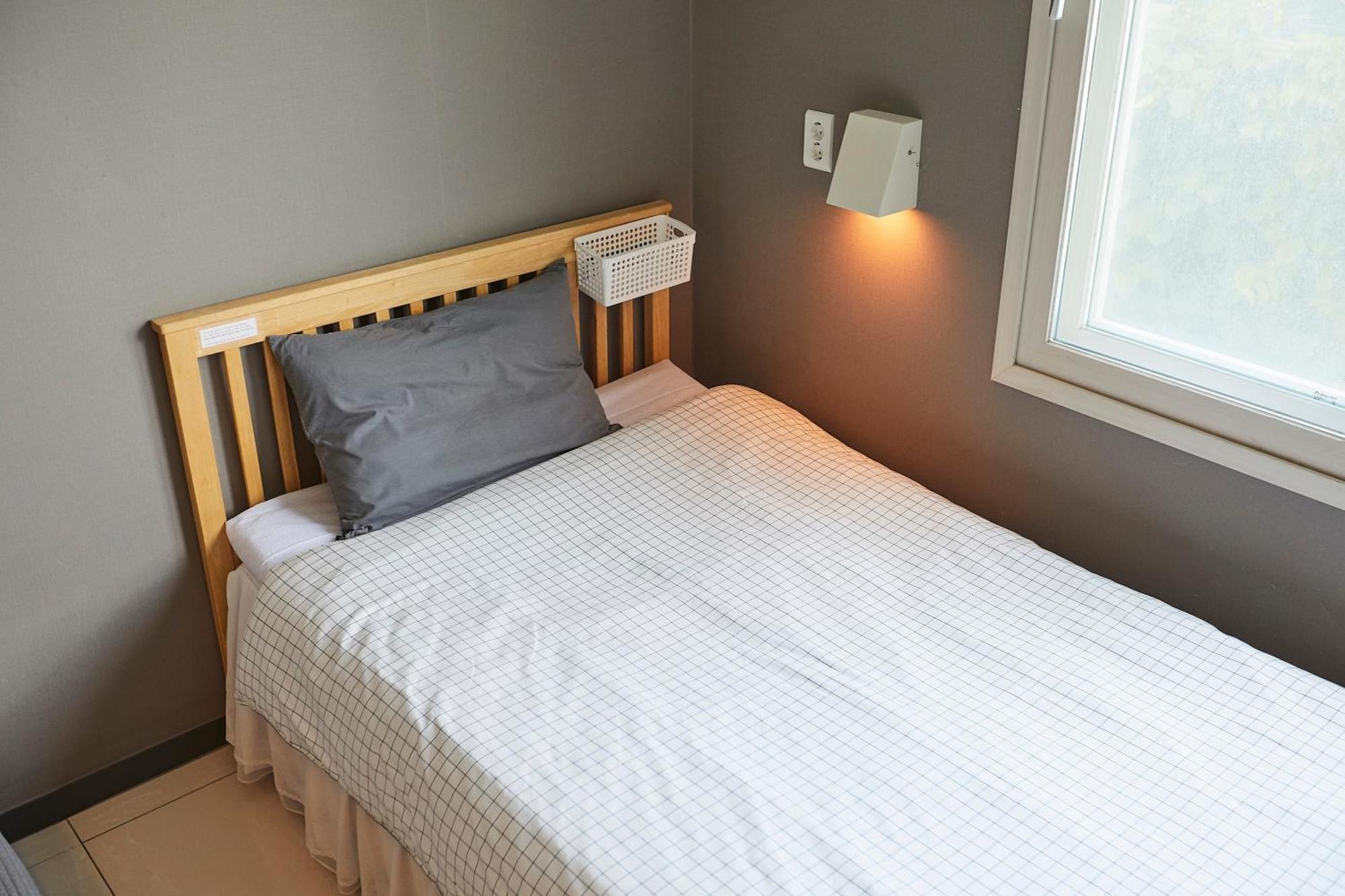 Red-Lighthouse Guest House Sokcho Habitación foto
